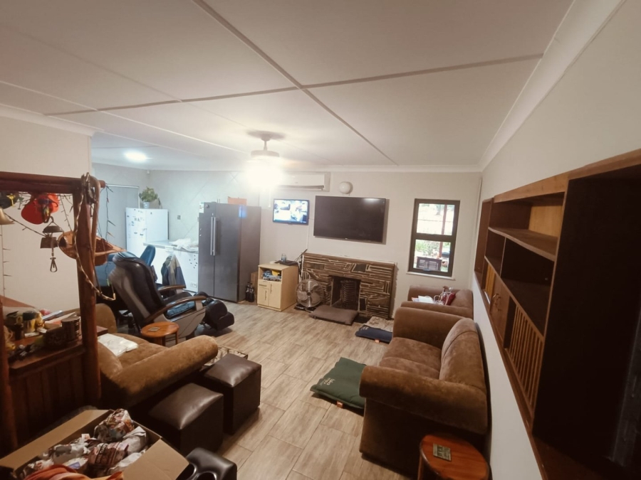 3 Bedroom Property for Sale in Uitsig Free State